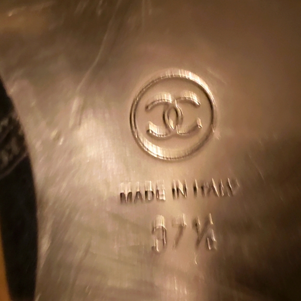 Chanel leather ankle strap loafers - Picture 10 of 15